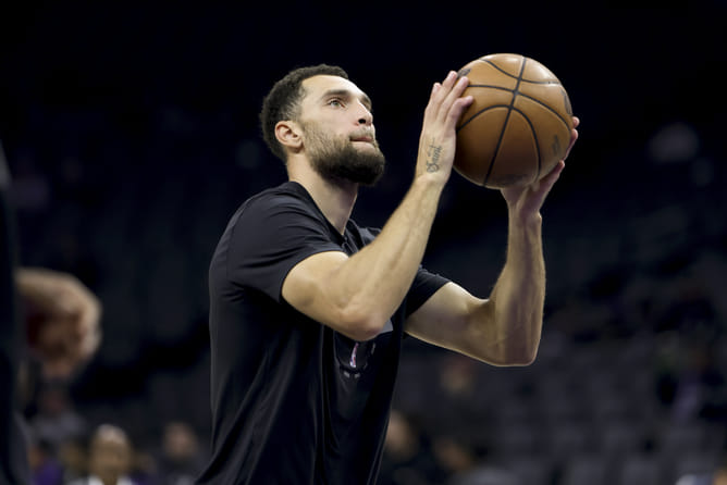 Top 5 Landing Spots for Zach LaVine as Kings GM ‘Desperately’ Explores Trade for 2x All-Star Following His Recent Efficiency Slide