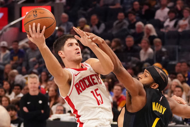 "Biblical Levels Of Midrange Greed": Rockets Fans Floored by $10.6M Breakout Guard's Underrated Offense After Gaming Warriors