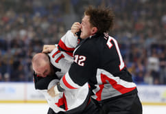 Must Watch: Tage Thompson towers over Stefan Noesen in retribution scrap