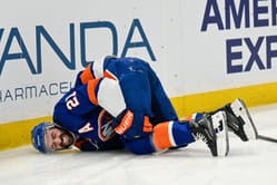 Kyle Palmieri injury update: Islanders brace for long-term loss after star forward's brutal ACL injury