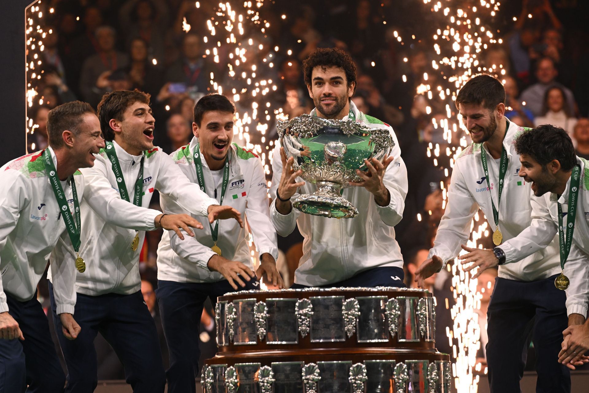 Team Italy celebrates its 2025 Davis Cup title triumph in Bologna, Italy (Source: Getty)