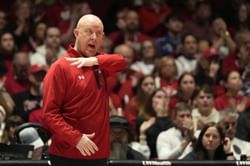 "We were very passive"- Wisconsin coach Kelly Sheffield gets real about loss to Nebraska volleyball team
