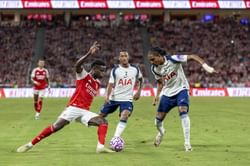 Arsenal vs Tottenham Hotspur Prediction and Betting Tips | 23rd November 2025