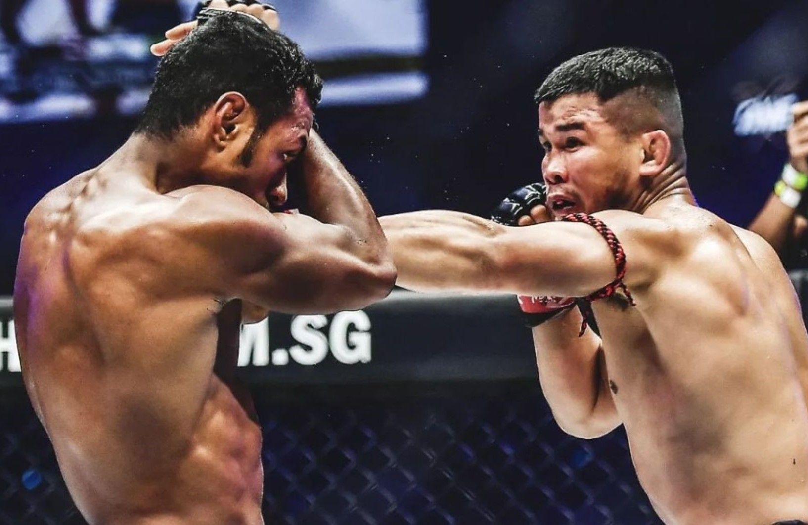 THROWBACK: Nong-O wrecks Felipe Lobo with thunderous uppercut -- Photo by ONE Championship
