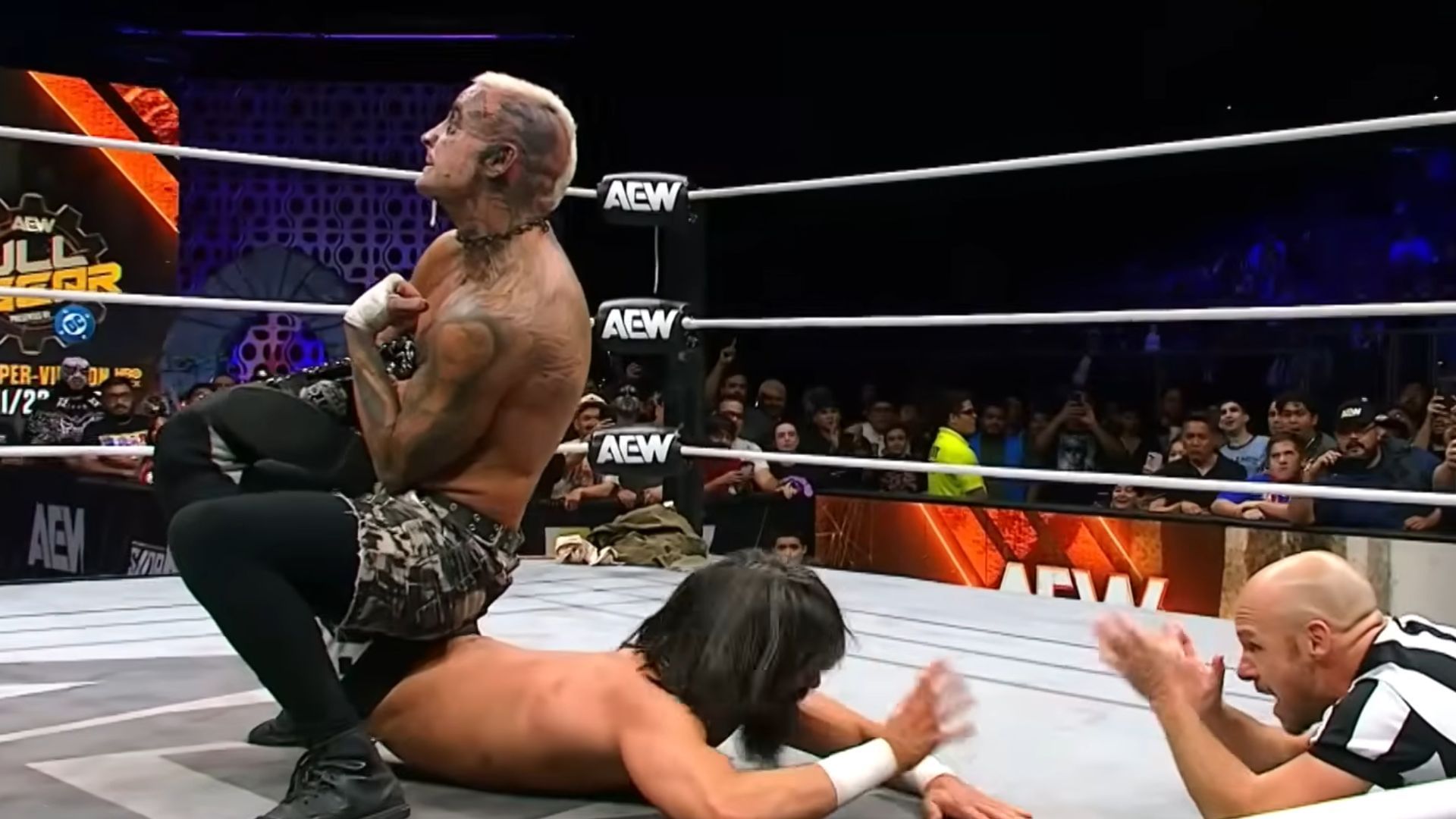 Darby Allin tapping Wheeler Yuta out to Sting&#039;s submission finisher [Image Credit: TBS on YouTube]