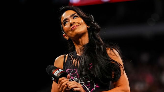 AJ Lee spotted amid WWE absence [PHOTO]