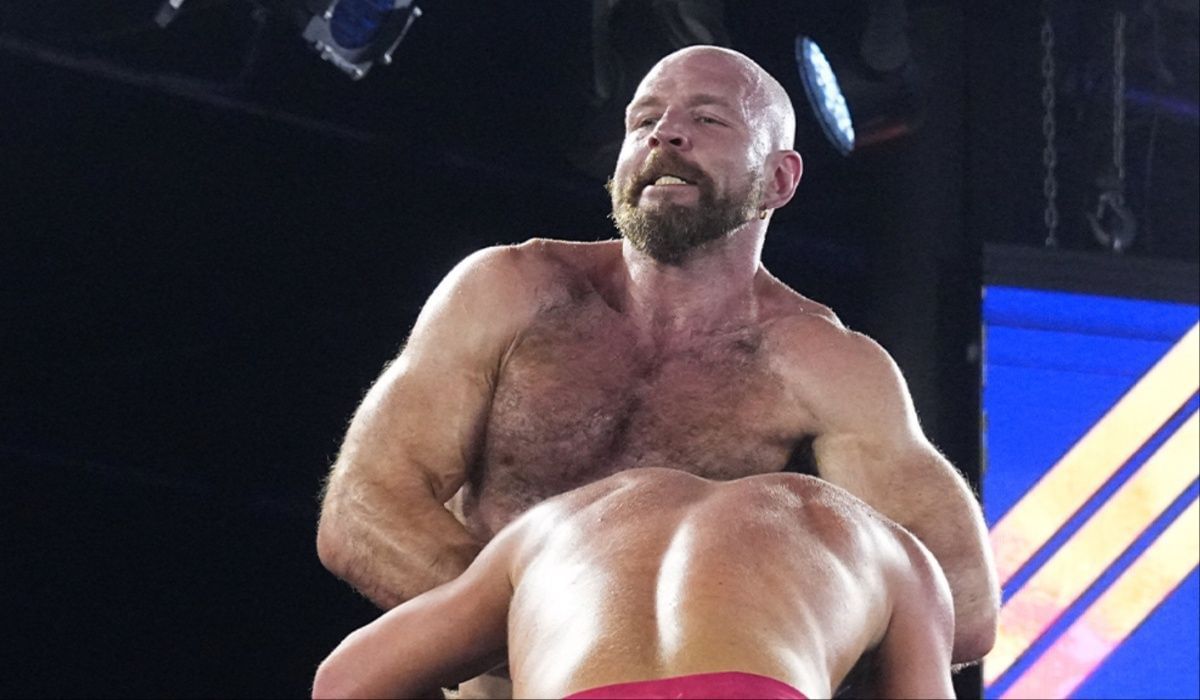 "If they think it's okay, then go with it" - WWE Hall of Famer defends controversial Jon Moxley spot (Exclusive)