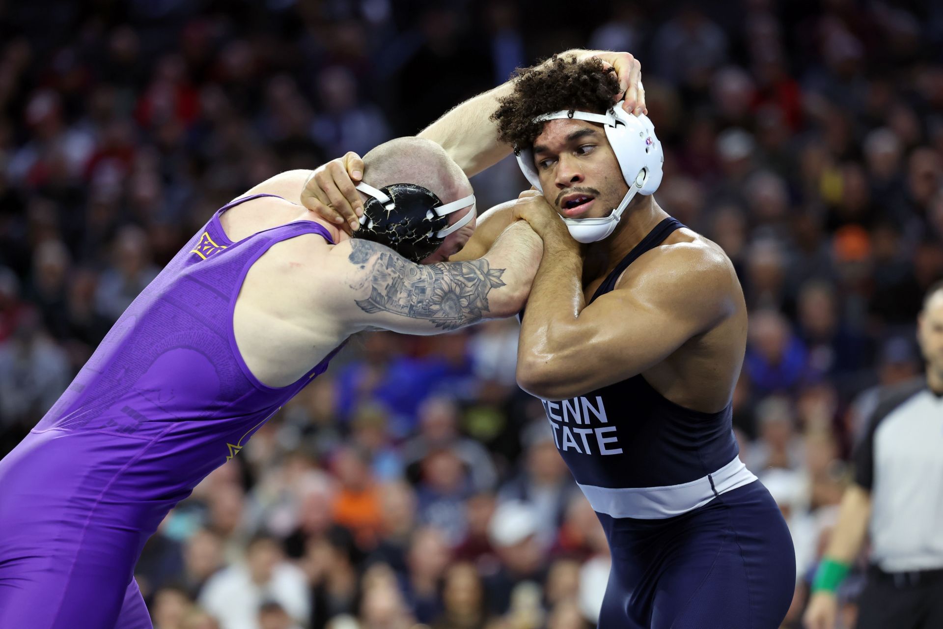 Carter Starocci in action during the finals of 2025 NCAA Wrestling Championships  [Image Source: Getty]