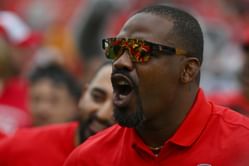 "Young man is in tremendous shape" - Jon Jones reacts to viral clip of Khamzat Chimaev taking him down