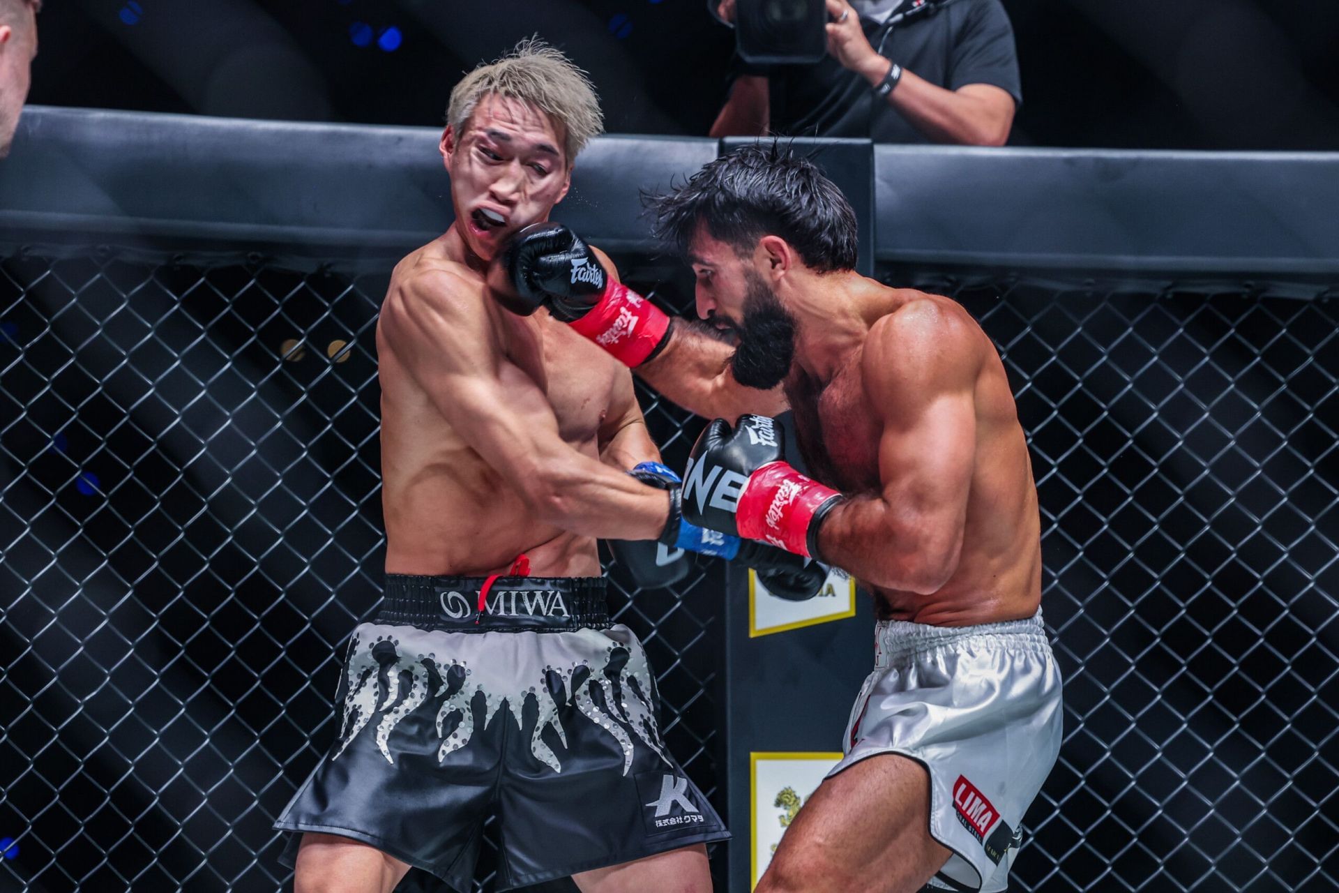 Marat Grigorian (R) vs Rukiya Anpo | Image by ONE Championship
