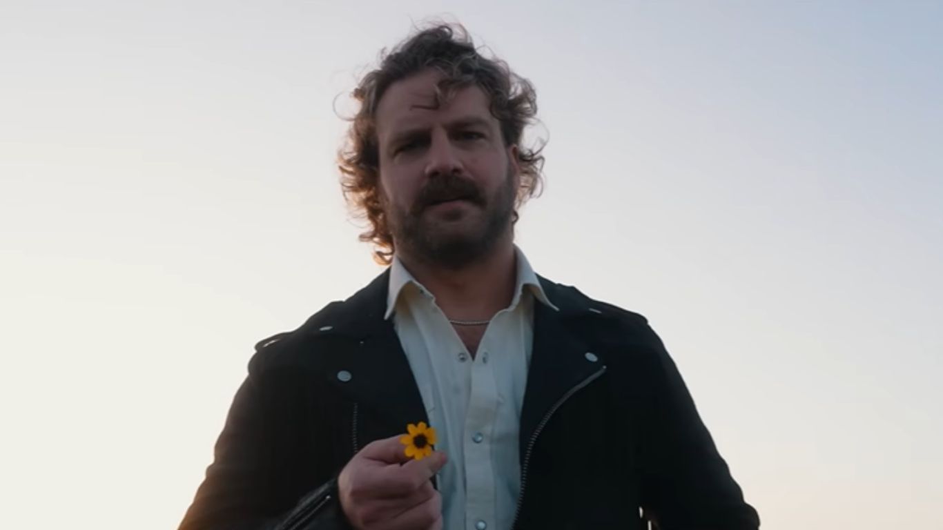 Estrela da AEW Revela Cosplay Hilário de Hangman Page: Prepare-se para Rir!