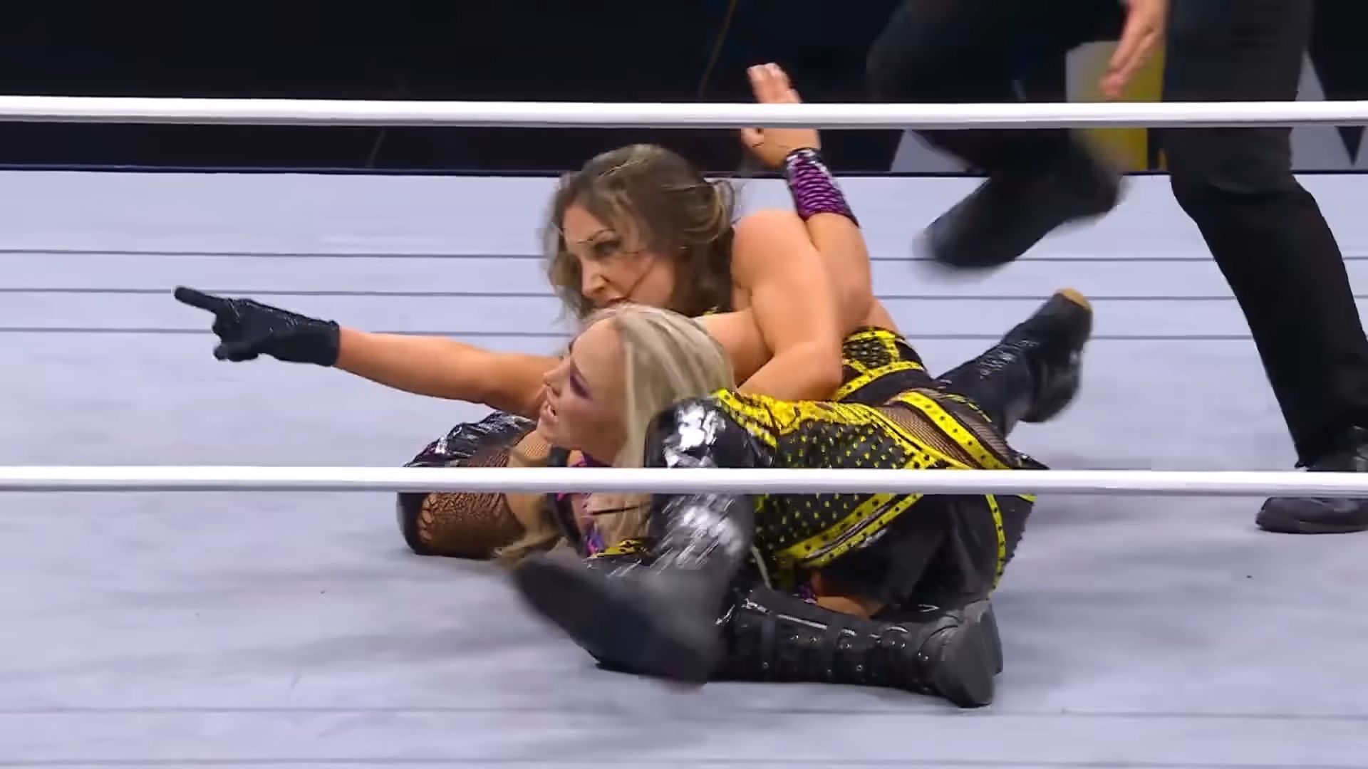Britt Baker about to tie up Penelope Ford in her &quot;Lockjaw&quot; submission [Image Credits: AEW&#039;s YouTube channel]