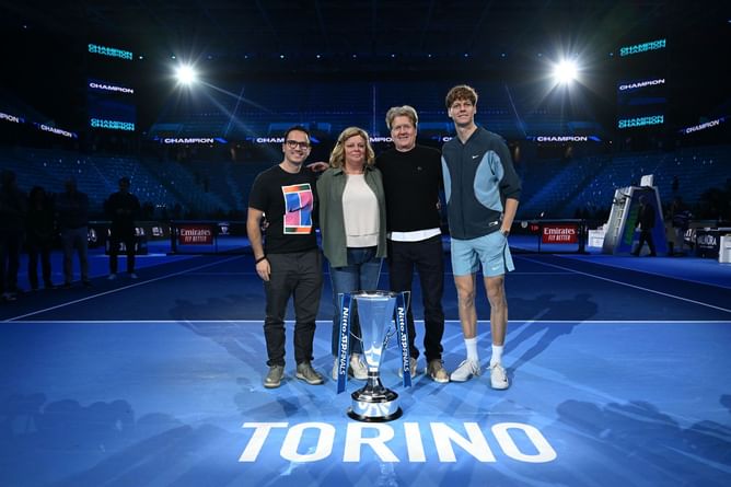 "Apparently that’s more important!" - Jannik Sinner cheekily calls out his parents for potentially missing ATP Finals showdown vs Carlos Alcaraz