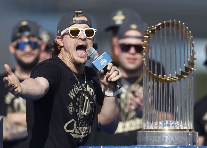 “Arrogant and disrespectful to the Jays”; “What a jerk” - Fans react as Kike Hernandez claims Dodgers won World Series Championship in slump