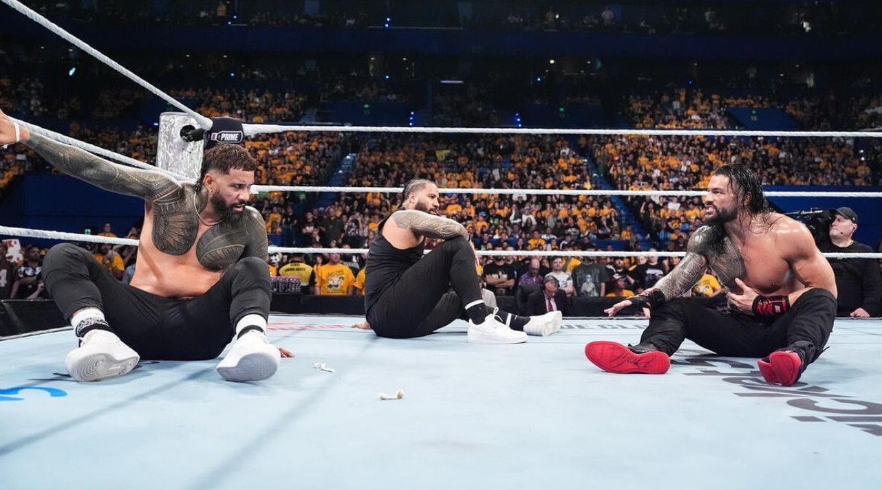 Roman Reigns and The Usos (Image Credits: wwe.com)