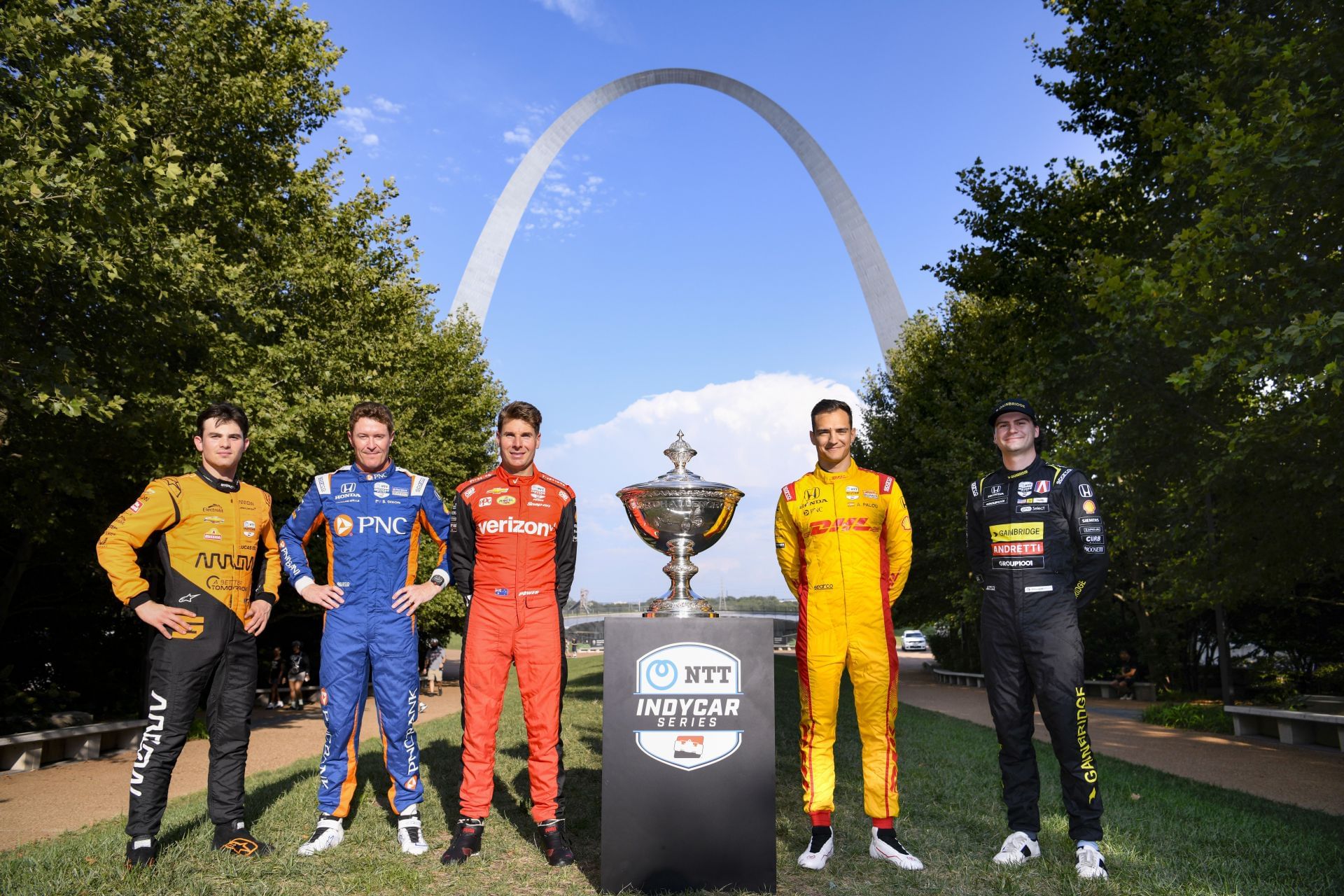 Pato O&#039;Ward (extreme left) and Colton Herta (extreme right) at the IndyCar Series Bommarito Automotive Group 500 - Source: Getty