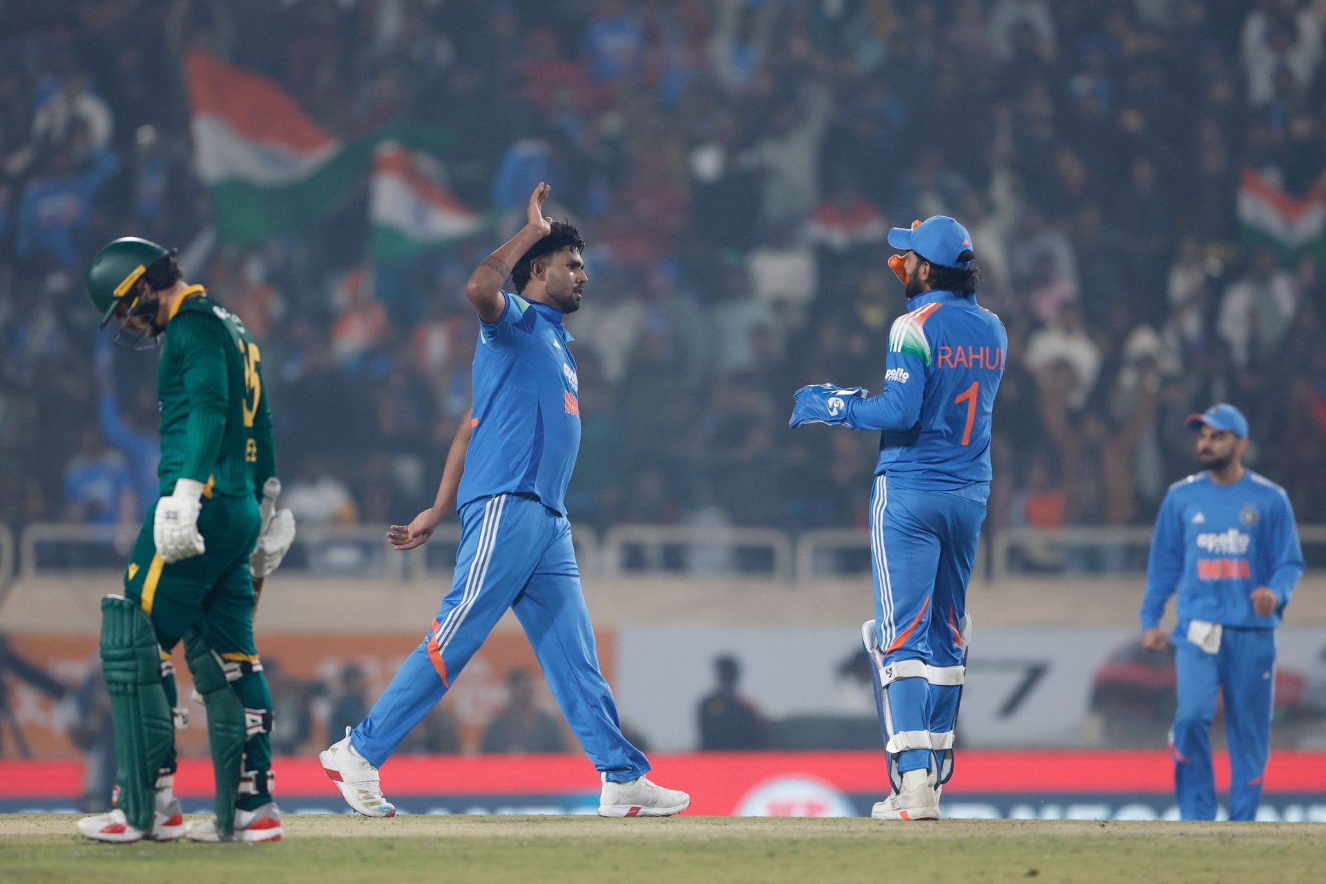 Harshit Rana celebrates with KL Rahul. (Credits: BCCI X)
