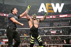 Top AEW star reacts to big claim about Rey Mysterio with a one-word message