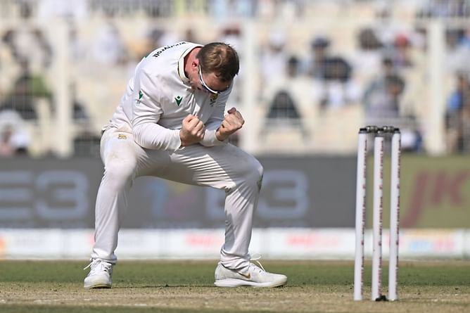 Simon Harmer removes Axar Patel for 16 as India get all out for 189 in IND vs SA 2025 1st Test [Watch]