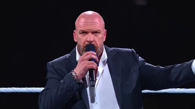 Triple H to heavily push former WWE champion after a shocking babyface turn on SmackDown? Potential explored