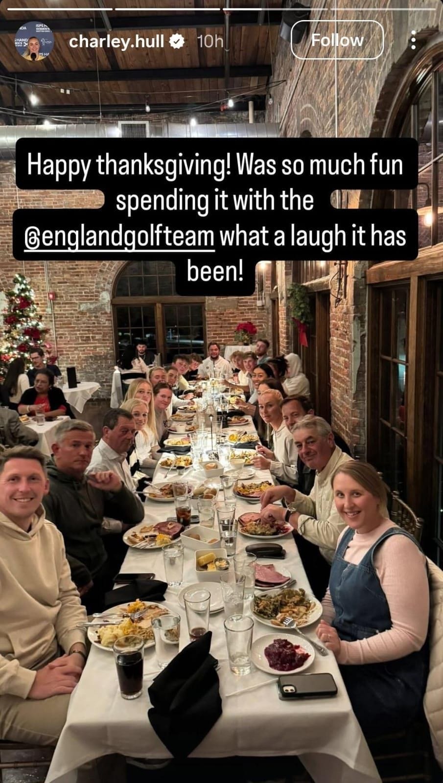 Charley Hull with others at the Thanksgiving party - via @charley.hull on Instagram
