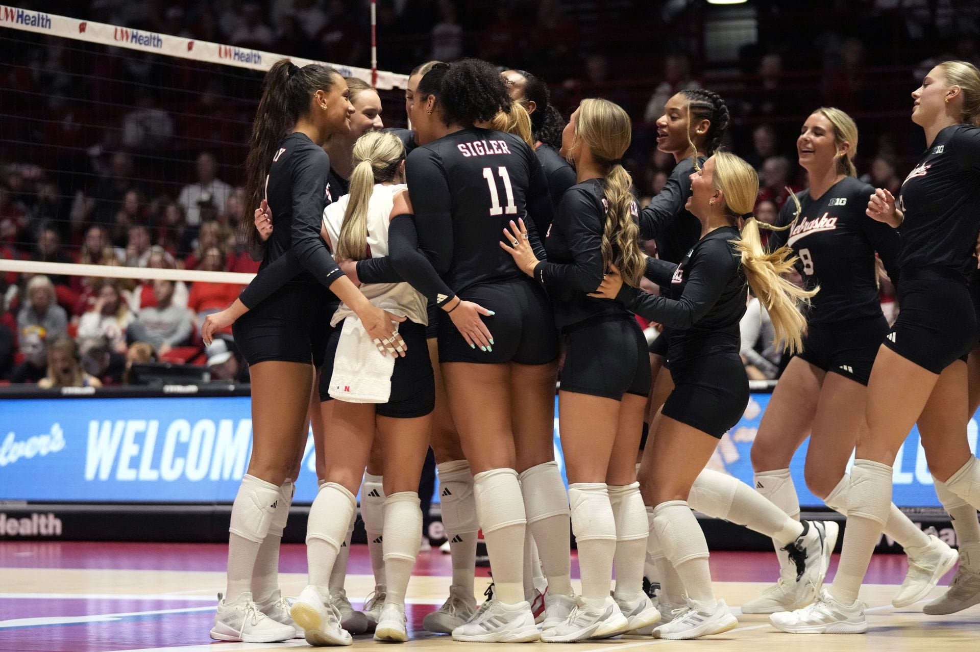 Nebraska Cornhuskers celebrating a point against the Wisconsin Badgers at Big Ten 2025 [Image Source : Getty] 