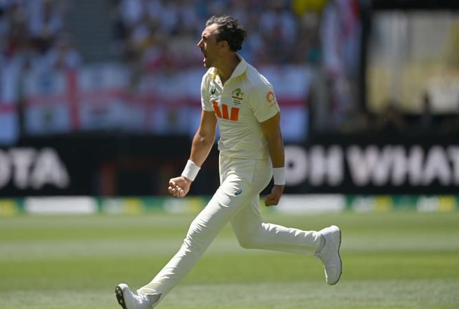 Mitchell Starc strikes again in the first over, removes Zak Crawley for a duck in AUS vs ENG Ashes 2025-26 1st Test [Watch]