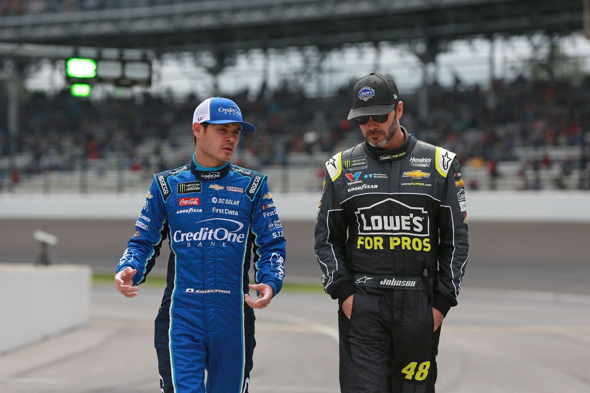 Kyle Larson vs. Jimmie Johnson: How their NASCAR careers stacked up at age 33