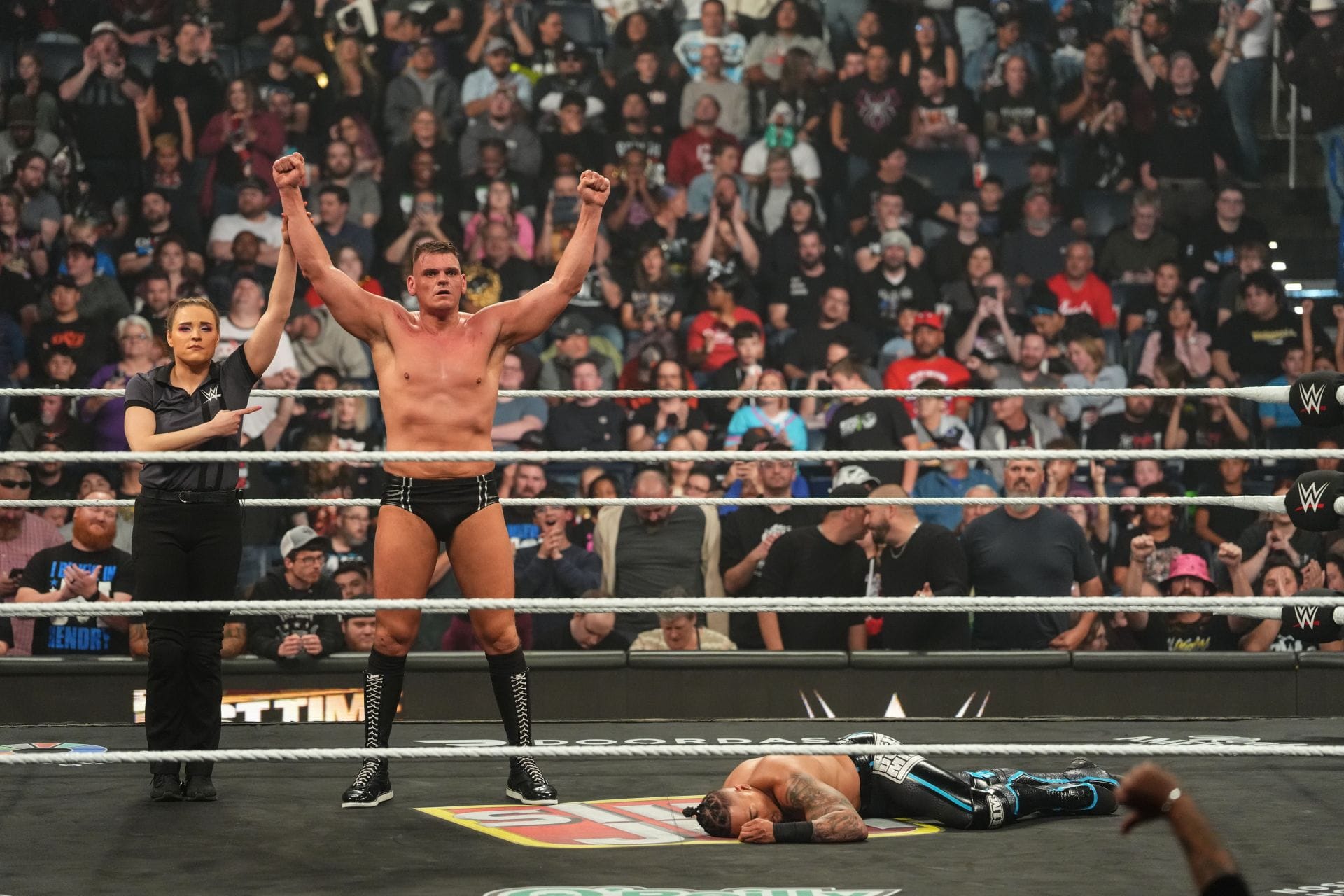 Monday Night RAW - Source: Getty