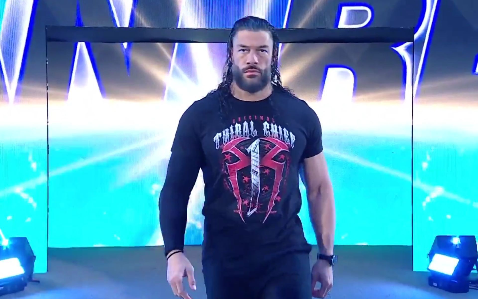 Roman Reigns returns to WWE RAW causing chaos