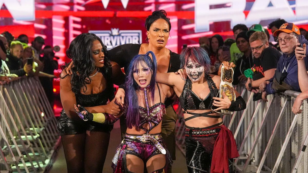 Kabuki Warriors, Nia Jax and Lash Legend on WWE RAW