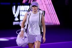 "I'm trying to occupy my mind" - Iga Swiatek reveals unique method to keep herself from 'overanalyzing' WTA Finals loss to Elena Rybakina