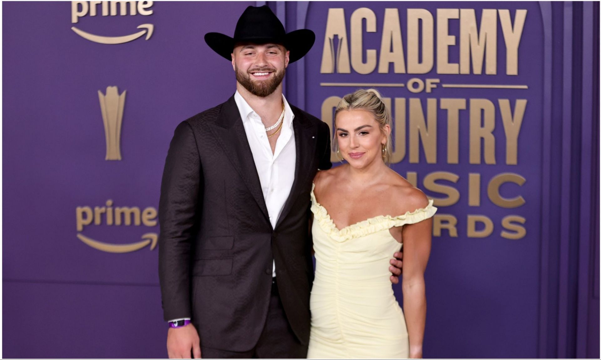 Jake Ferguson’s fiancee Haley Cavinder drops bare back pic teasing Cowboys TE-inspired outfit for MNF game vs. Cardinals