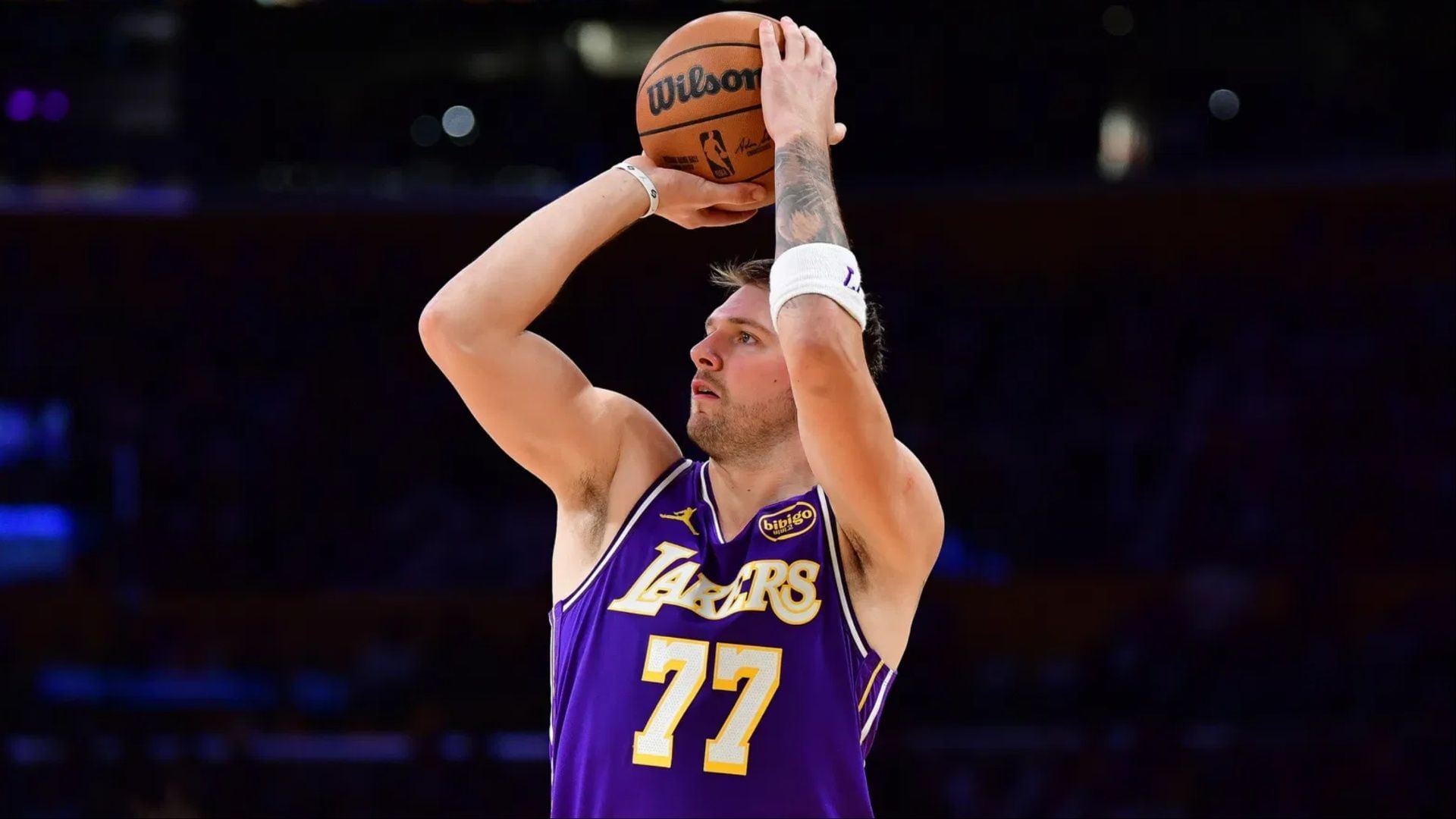 Lakers na Mira: Negociação Surpreendente com Ex-Parceiro de Doncic por $54 Milhões?