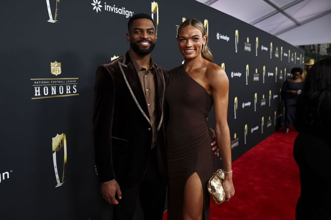 Darius Slayton goes full circle proposing to GF Anna Hall at the exact place where couple's love story began