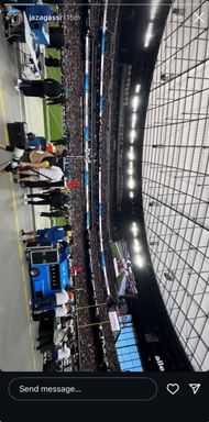 Câu chuyện trên Instagram của Jaz