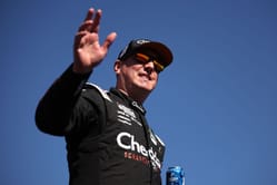 Kyle Busch sends a message on Thanksgiving