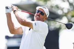Phil Mickelson drops 4-word reaction to 30yo PGA Tour Pro's record-setting feat in 2025