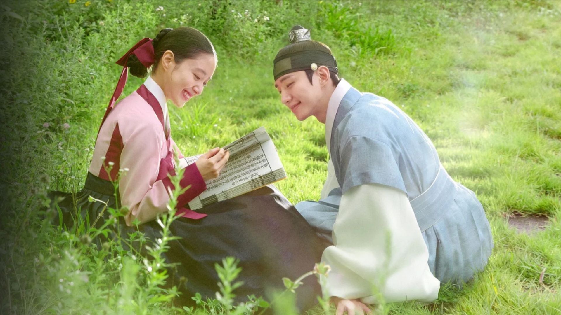 The Red Sleeve is a historical drama starring Lee Jun-ho, Lee Se-young and Kang Hoon (Image via Viki)