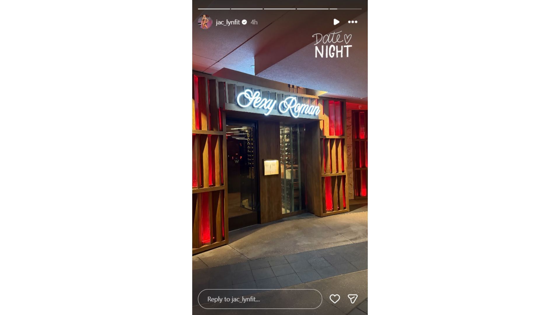 Instagramový príbeh Jaclyn Cordeiro so vstupom do "Sexi Roman" reštaurácia (Zdroj: Instagram @jac_lynfit)
