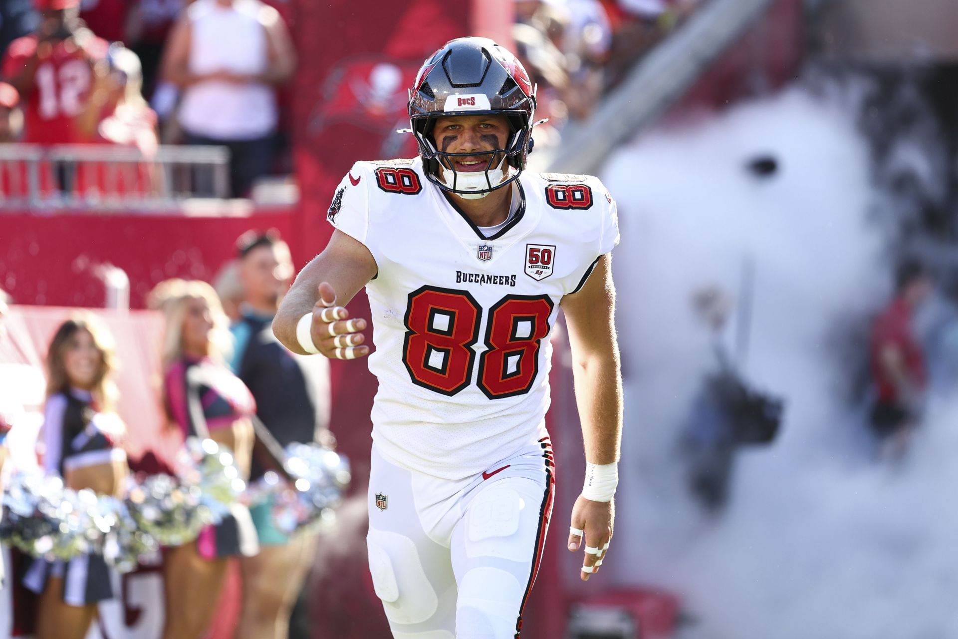 Cade Otton at San Francisco 49ers v Tampa Bay Buccaneers - NFL 2025 - Source: Getty