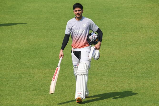 Aakash Chopra picks Shubman Gill’s replacement at No. 4 for IND vs SA 2025 2nd Test