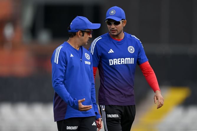 Gautam Gambhir has long chats with Shubman Gill, Jitesh Sharma ahead of AUS vs IND 2025 4th T20I [Watch]