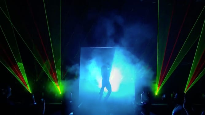 27-year-old WWE star commands Hall of Fame shouts from Booker T