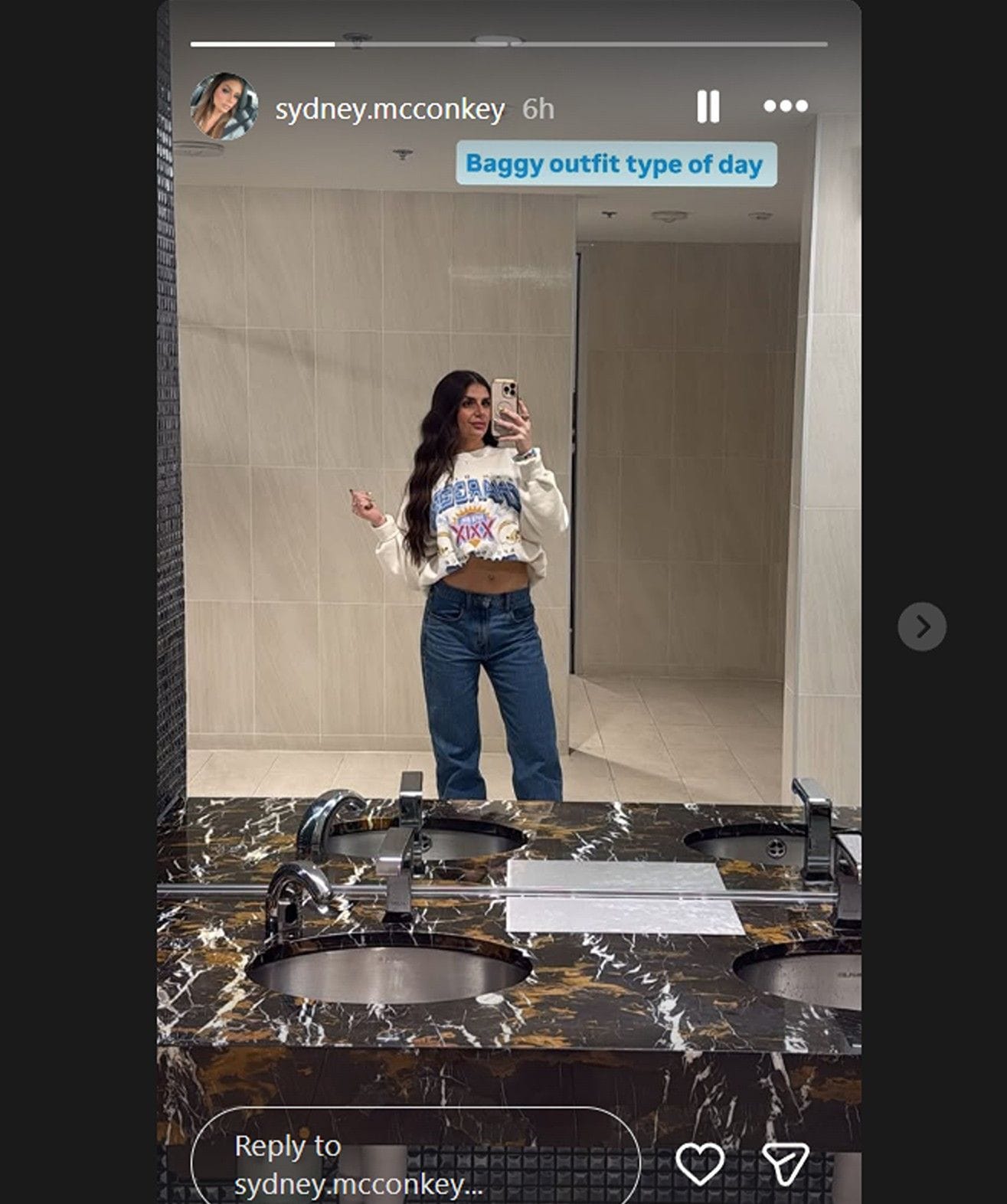 Ladd McConkey’s GF Sydney shows off “baggy outfit” for Chargers vs. Texans Week 17 showdown/@sydney.mcconkey