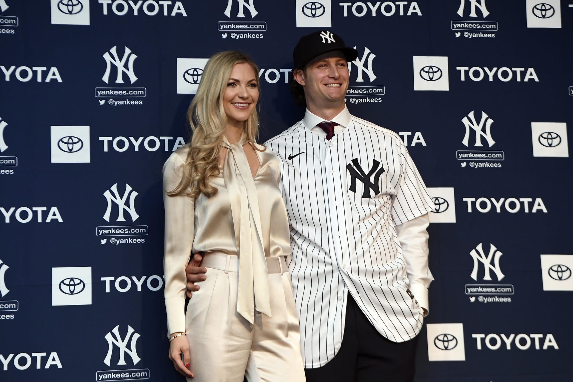 Wives of Cody Bellinger and Alex Bregman swoon as Yankees' 6x All-Star's wife Amy Cole stuns in glamorous satin brown dress