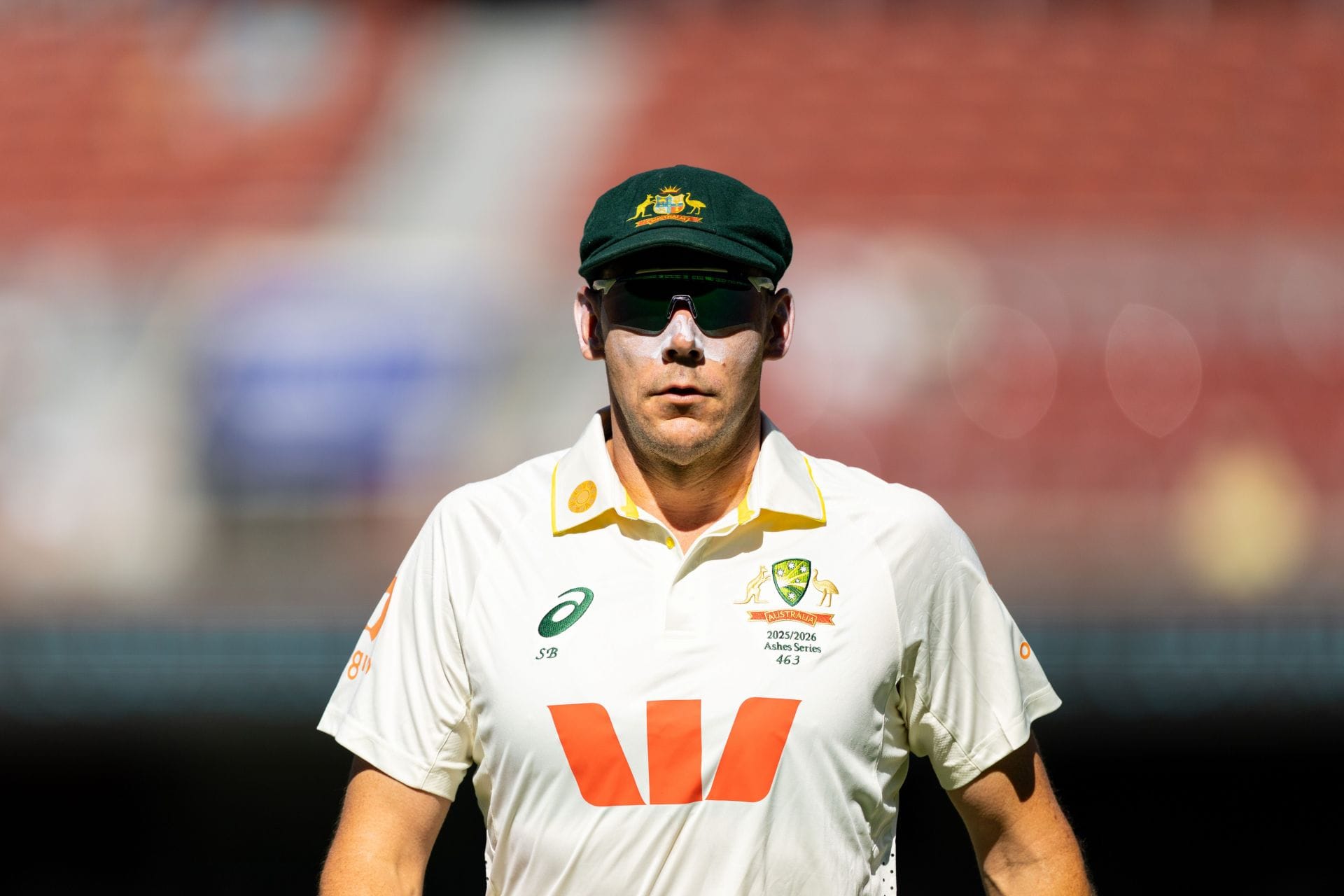 Ashes 2025-26: England Collapses for 110 as 20 Wickets Tumble on Day 1