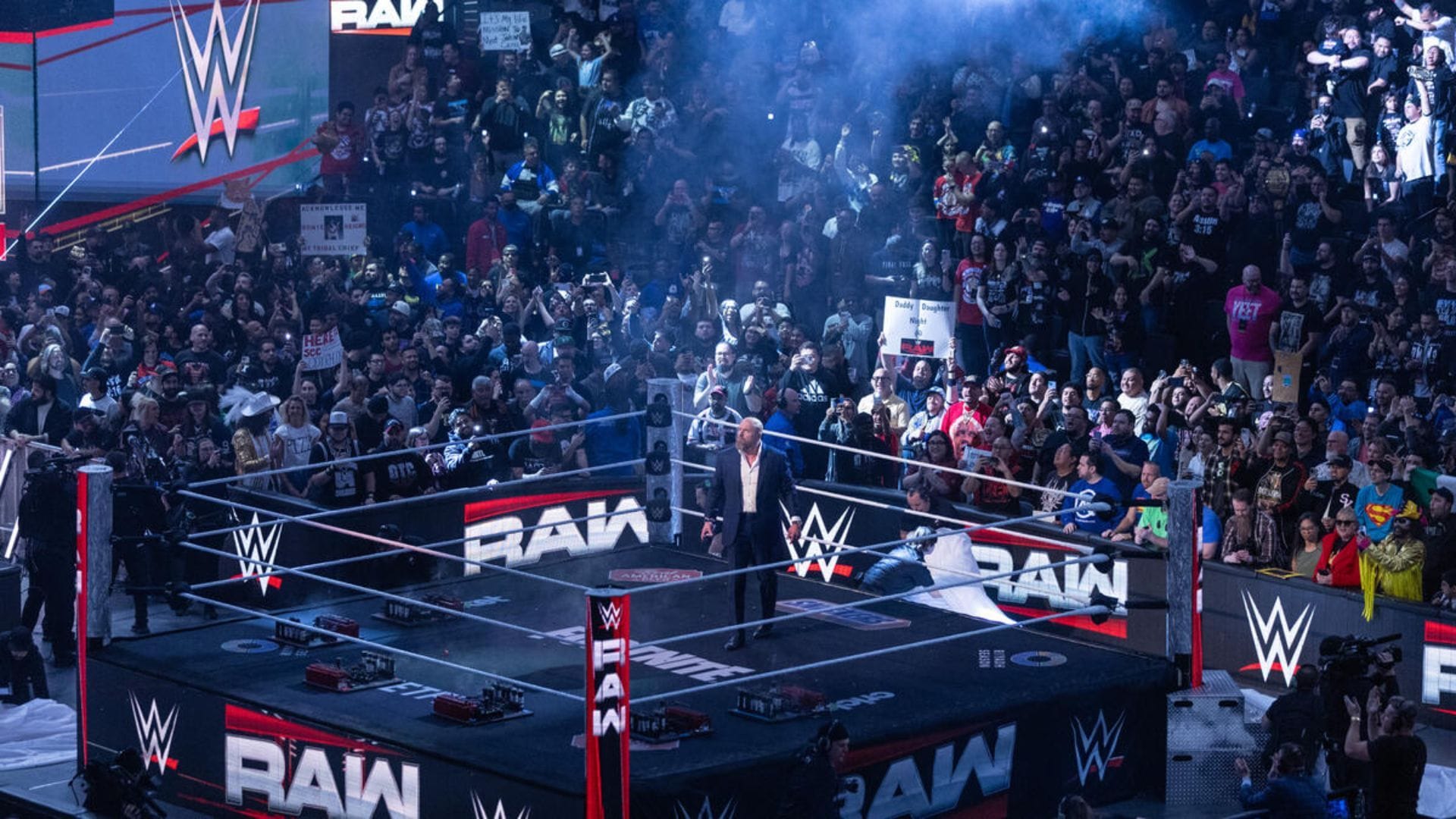 WWE RAW Arena [Image Credits: WWE.com]