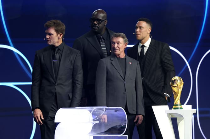 Aaron Judge sends 3-word message to Shaquille O'Neal at star-studded FIFA World Cup event ft. Tom Brady & Wayne Gretzky