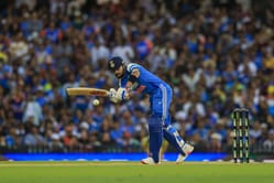 Who said what - top 5 expert reactions on Virat Kohli's second consecutive hundred in IND vs SA 2025 2nd ODI ft. Sunil Gavaskar
